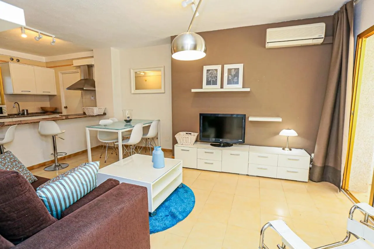דירות קמברילס Litoral Costa Dorada - Playmar Only Families ספרד